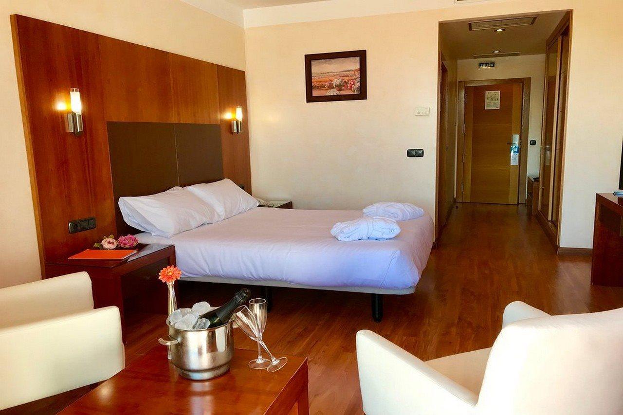 Hotel Montera Plaza Los Barrios Exterior photo