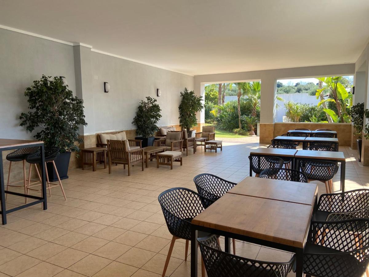 Hotel Montera Plaza Los Barrios Exterior photo