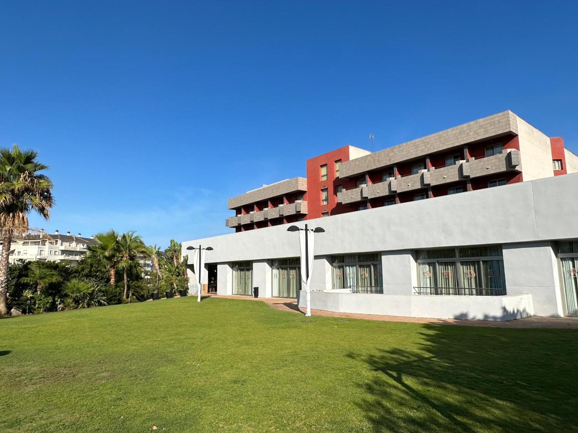 Hotel Montera Plaza Los Barrios Exterior photo